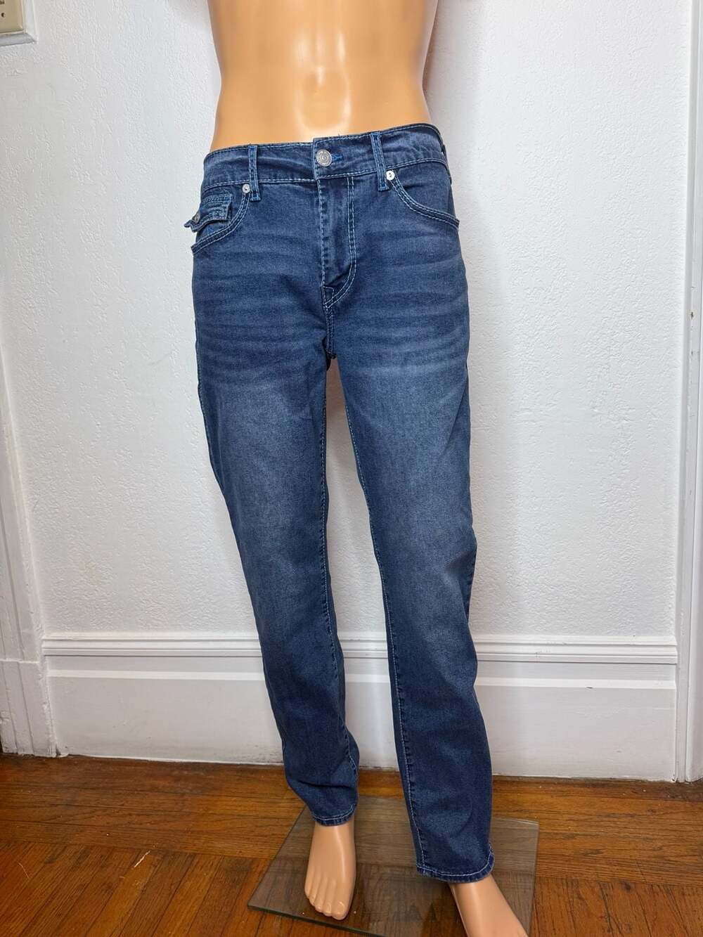 True Religion Geno Big T Flap Slim Jeans in Medium Blaze Wash Size 33